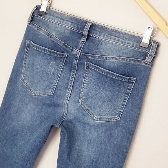 Free People Great Heights Frayed Hem Slim Fit Jeans Distressed Size 28 Boho Chic - Picture 13 of 16